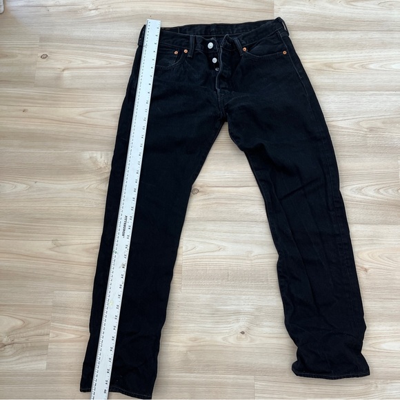 Black Levi’s 501 Jeans 32x30 - Picture 3 of 5